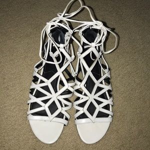 Kendall & Kylie White Sandals Size 6.5